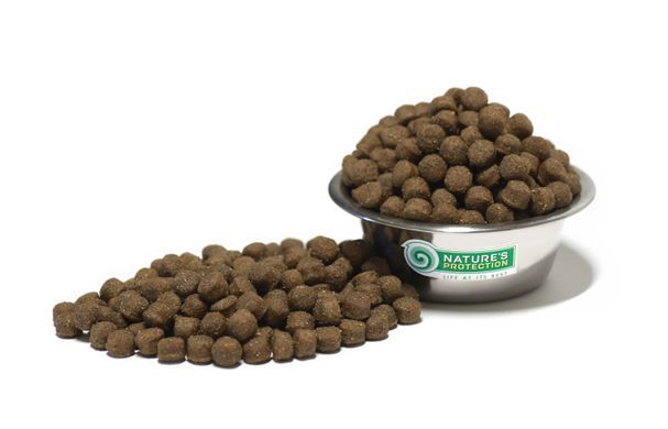 Nature's Protection SC Sensitive Skin&Stomach Adult All Breeds - корм для собак всіх порід з чутливим травленням 1,5 кг